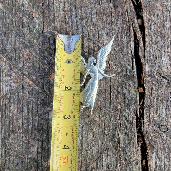 VINTAGE GUARDIAN ANGEL SILVER Pewter Brooch / Pendant . - Picture 2 of 4